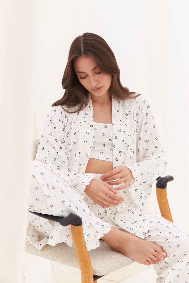 Изображение товара Trio set «Cute Ruffles»: костюм для дома с принтом «Сердца»