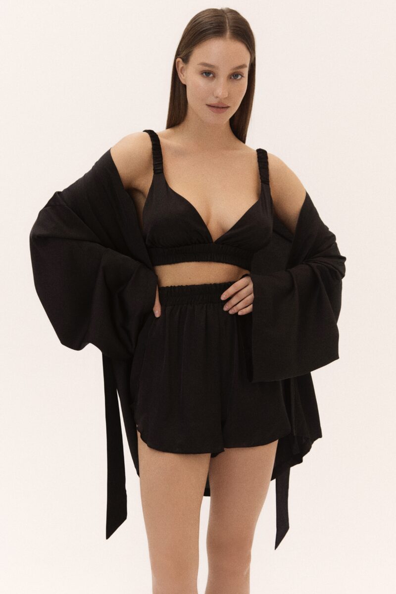 Изображение товара: Trio set «Premium silk by Mimi»: костюм для дома в черном цвете