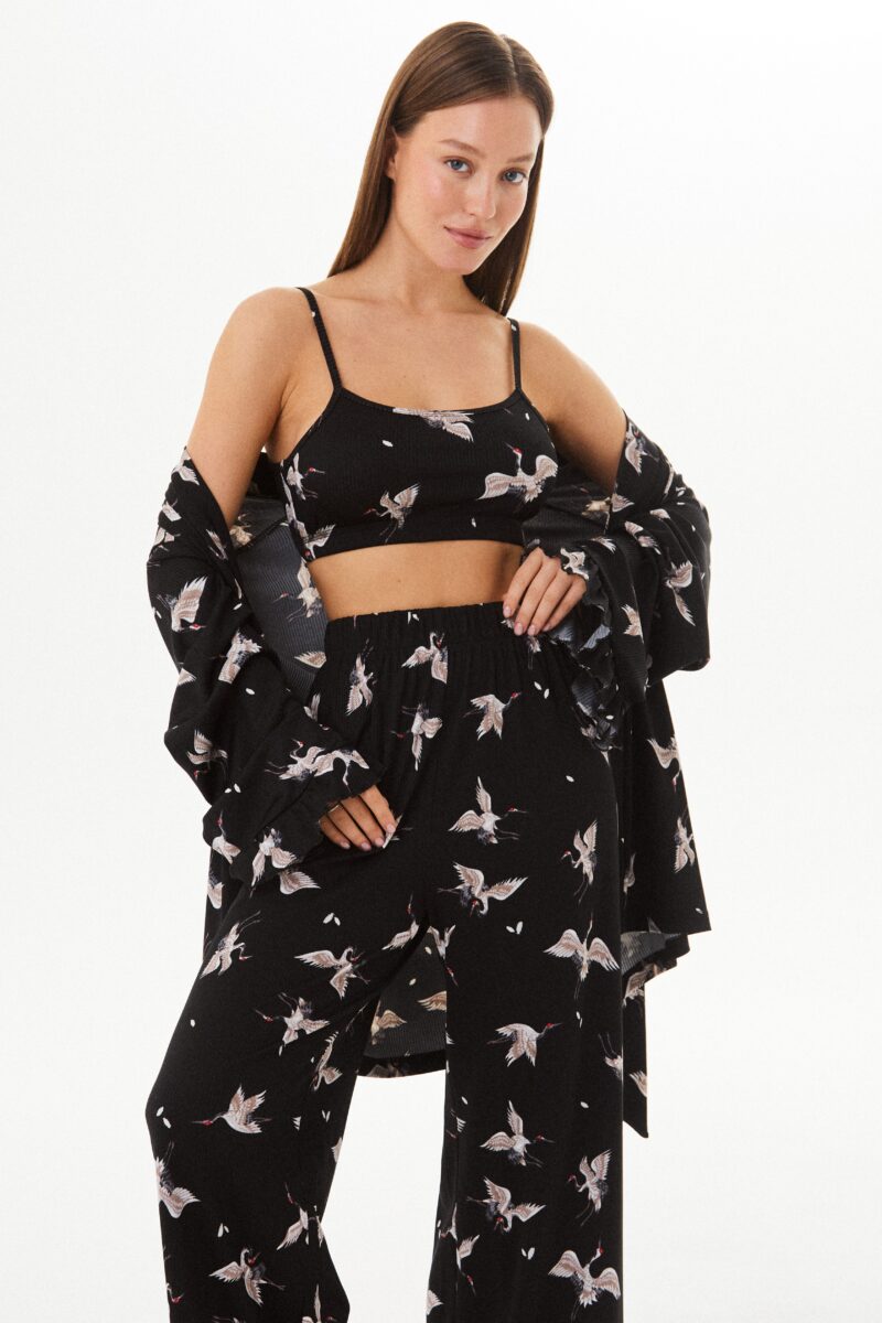 Изображение товара Trio set «Cute Ruffles»: костюм для дома с принтом «Журавли»